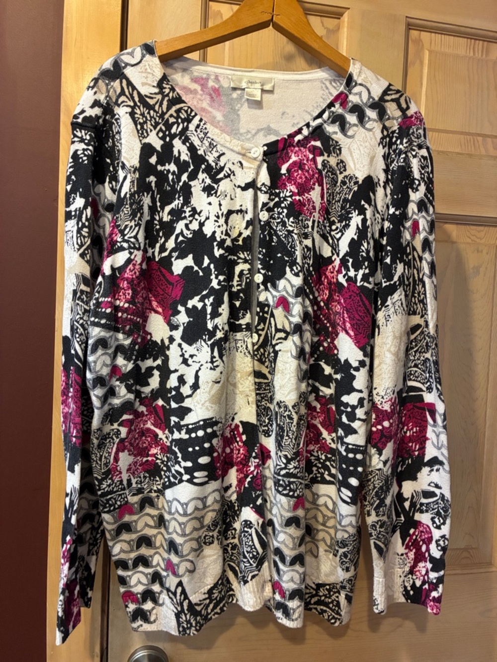 Women’s Long Sleeve Printed Cardigan - White, Black & Magenta